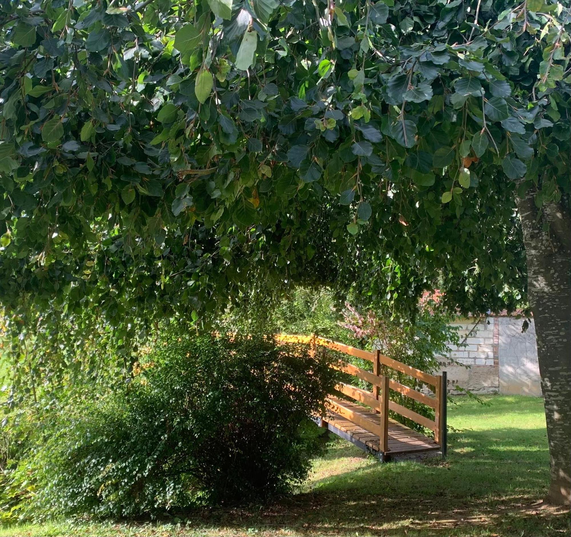 Villa Fontaine Avec Piscine Interieur Chauffee-Maison De Campagne Familiale -Ideal Vacances Ou Sejour Professionnel -3 Chambres-Bureau Separe -Lit Bebe - Parking Facile & Gratuit Екстер'єр фото
