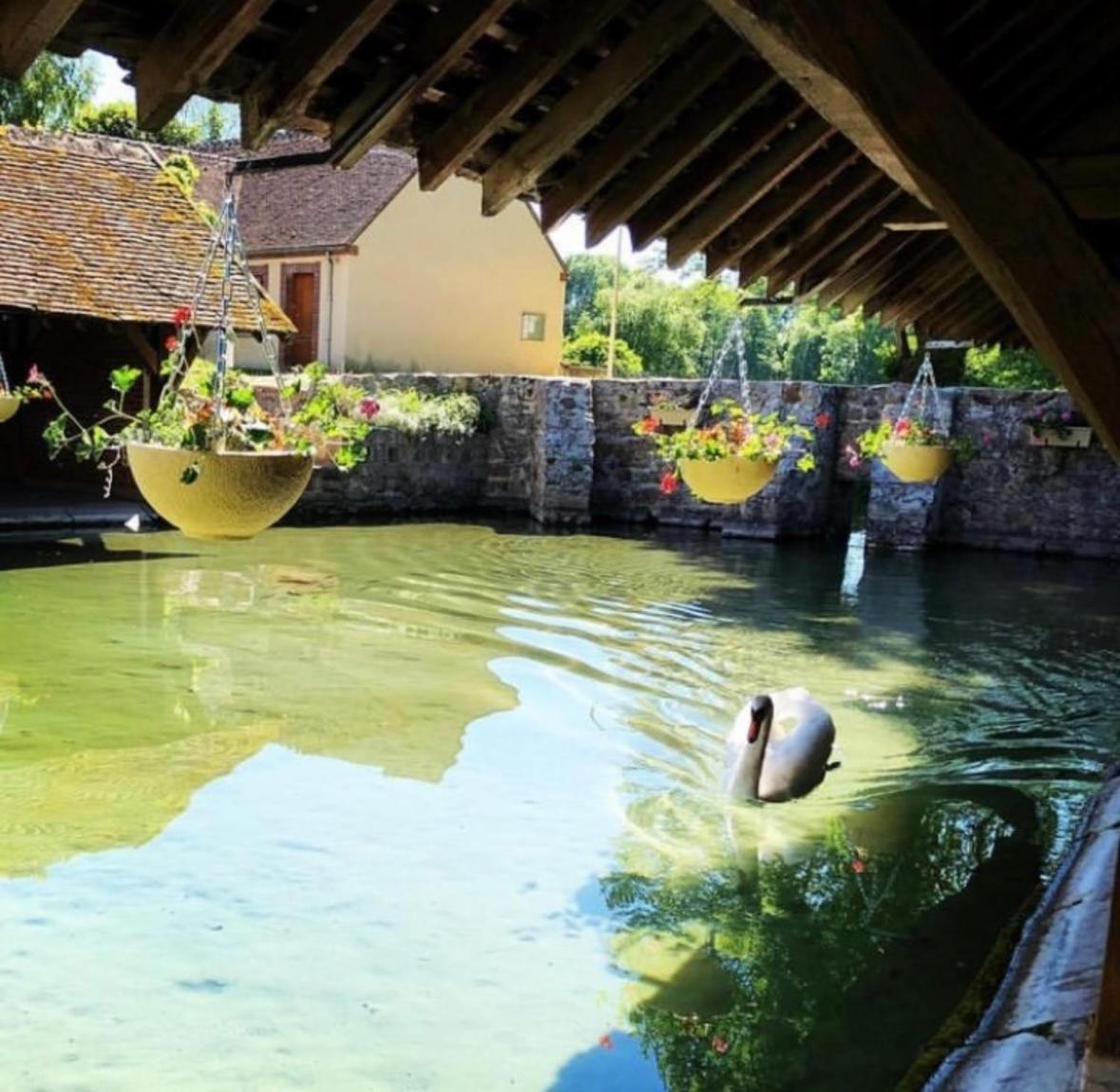 Villa Fontaine Avec Piscine Interieur Chauffee-Maison De Campagne Familiale -Ideal Vacances Ou Sejour Professionnel -3 Chambres-Bureau Separe -Lit Bebe - Parking Facile & Gratuit Екстер'єр фото